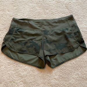 Lululemon green camo speed short